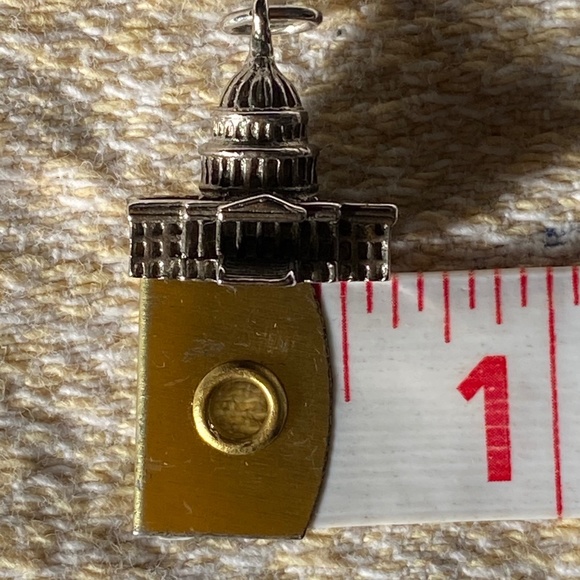 U.S. Capitol Building Sterling Charm - Picture 10 of 11